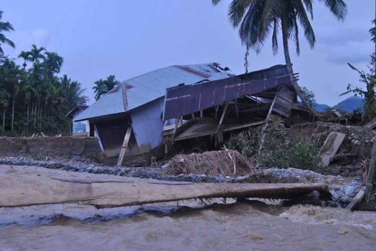 Foto Banjir Bandang di Pidie Foto Banjir Bandang di Pidie