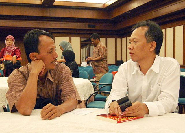 Agar Tulisan Nongol di KOMPAS Cetak Agar Tulisan Nongol di KOMPAS Cetak