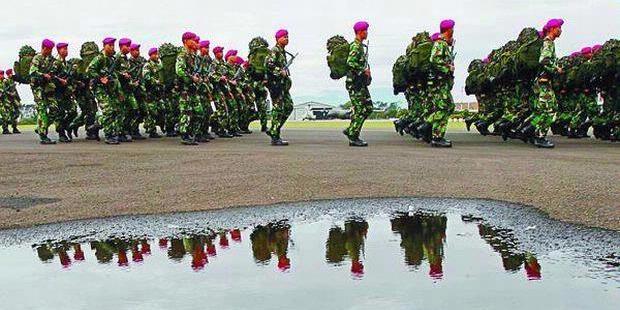 Angkatan Darat dan Percaturan Politik Republik Angkatan Darat dan Percaturan Politik Republik