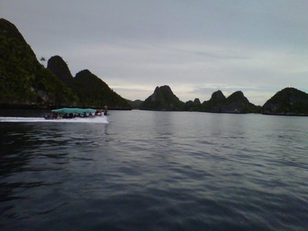 Raja Ampat yang Mempesona Raja Ampat yang Mempesona