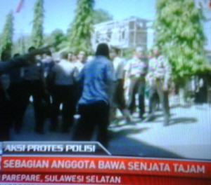 150 Polisi Parepare Menolak Dimutasi 150 Polisi Parepare Menolak Dimutasi