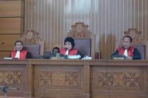 Kenapa Saksi di Dalam Persidangan Anand Krishna Selalu Inkonsiten? Kenapa Saksi di Dalam Persidangan Anand Krishna Selalu Inkonsiten?