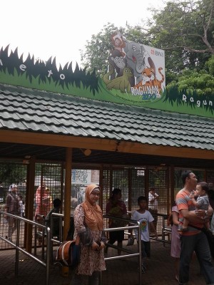 Sendirian ke Bonbin Ragunan? Sendirian ke Bonbin Ragunan?