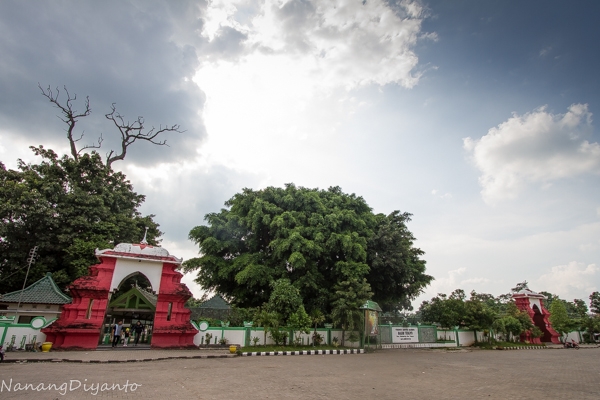Ramadhan di Situs Troloyo Ramadhan di Situs Troloyo