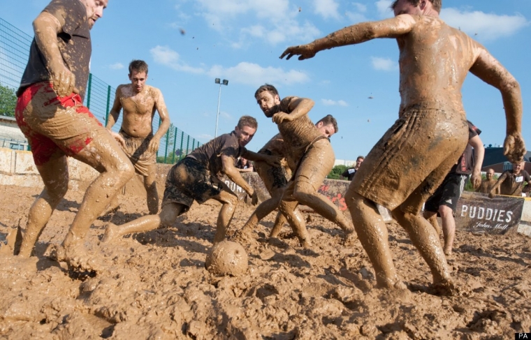 Sepak Bola Lumpur Permainan Alternatif Khusus Tujuh Sepak Bola Lumpur Permainan Alternatif Khusus Tujuh