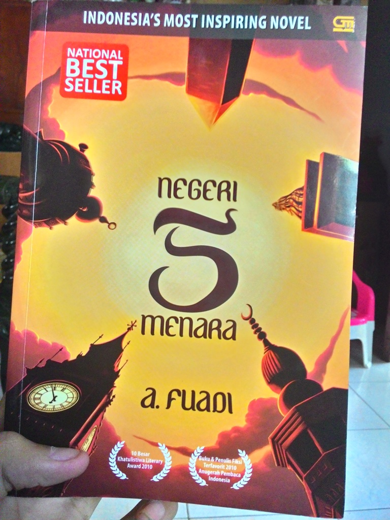 Resume Novel "Negeri 5 Menara" Halaman 1 - Kompasiana.com