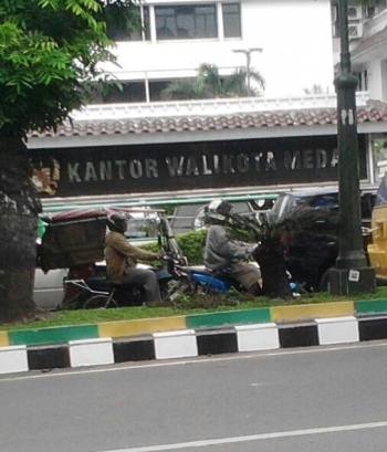 Cerita Medan Bersantai Di Taman Beringin Kota Medan Taman
