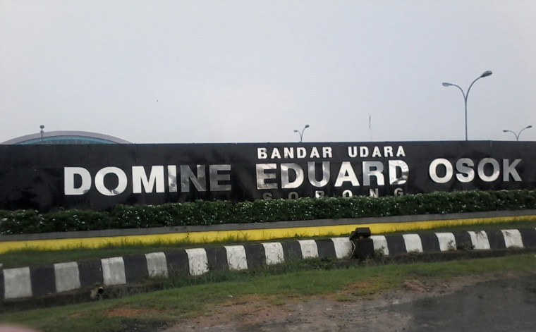 Ruang Tunggu Bandara Domine Edward Osok Bocor Saat Hujan Kompasiana Com