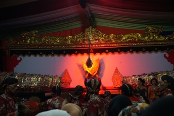 Wayang Kulit Meriahkan Merti Dusun Kaliwinong Halaman All