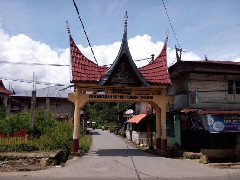 Filosofi Rumah Gadang - Kompasiana.com