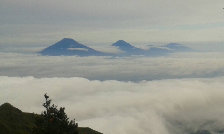 Masa Depan Indonesia Energi Baru Terbarukan oleh Alfendra Masa Depan Indonesia Energi Baru Terbarukan oleh Alfendra