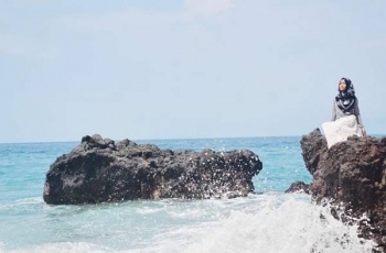 Pantai Tiga Mangsit Lombok Barat Salah Satu Objek Fotografi Pantai Tiga Mangsit Lombok Barat Salah Satu Objek Fotografi