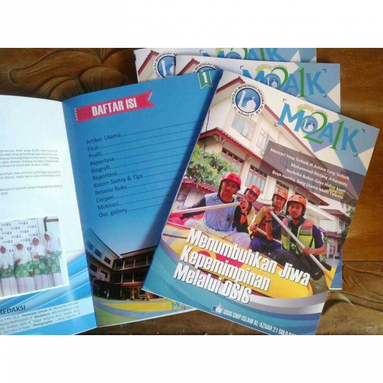 Cukup Satu Buku untuk Jatuh Cinta oleh Evy Sofia Halaman 1 Cukup Satu Buku untuk Jatuh Cinta oleh Evy Sofia Halaman 1