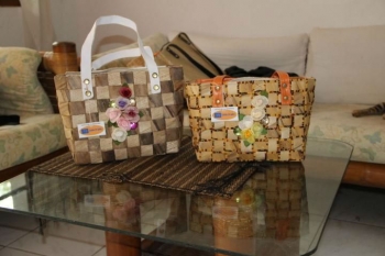 Contoh Kerajinan Tangan Dari Pelepah Pisang Dan Cara Contoh Kerajinan Tangan Dari Pelepah Pisang Dan Cara