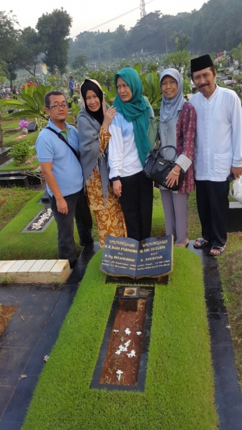 Sepuluh Manfaat Ziarah Kubur Jelang Ramadhan Halaman All Sepuluh Manfaat Ziarah Kubur Jelang Ramadhan Halaman All