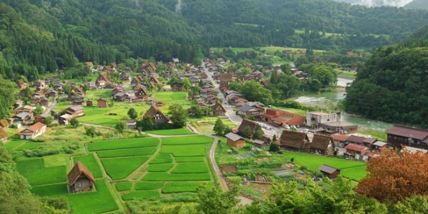 Pembangunan Desa dari oleh dan untuk Masyarakat Pembangunan Desa dari oleh dan untuk Masyarakat