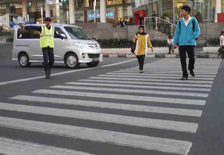 Zebra Cross Sudah Digunakan Semestinya Kompasiana com Zebra Cross Sudah Digunakan Semestinya Kompasiana com