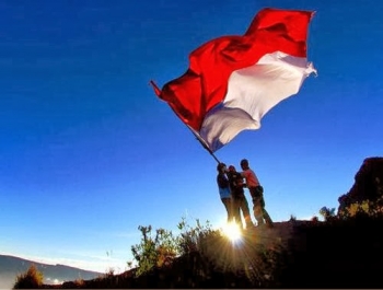 71 Gambar Bendera Merah Putih Sedang Berkibar Paling Bagus 71 Gambar Bendera Merah Putih Sedang Berkibar Paling Bagus