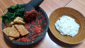 Makan Bersama Keluarga Adalah Surga Yang Paling Sederhana