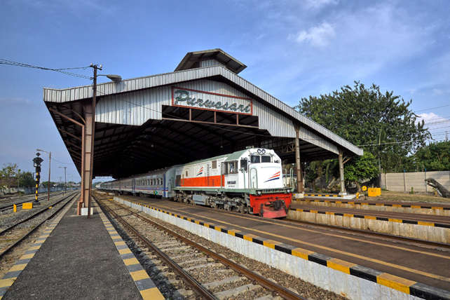 Stasiun Baturetno Terbaru Menyusuri Stasiun Purwosari, Stasiun Kereta Api Tertua di Kota Solo