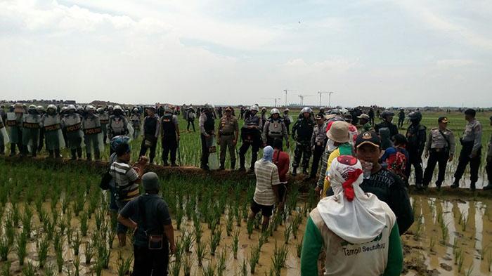 Petani Digusur, Indonesia Darurat Agraria