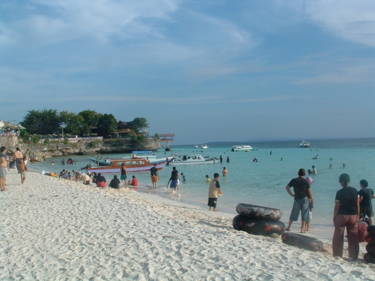 Tanjung Bira Surganya Pantai Sulawesi Selatan oleh Firno Tanjung Bira Surganya Pantai Sulawesi Selatan oleh Firno