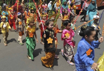 87 Gambar Anak Tk Kartinian HD 87 Gambar Anak Tk Kartinian HD