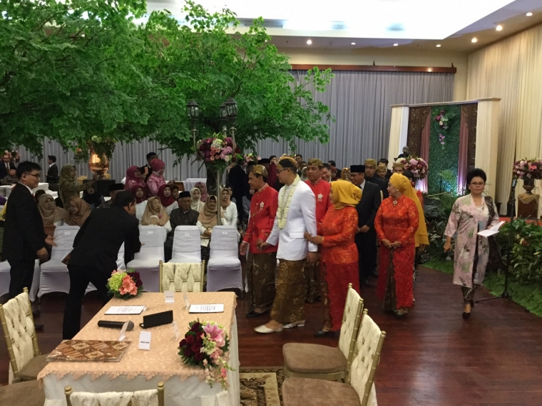 Mengenal Ijab Kabul Dalam Balutan Adat Sunda Islami Halaman 1