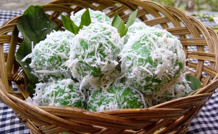 Inovasi Rasa Live Traditional Eat Klepon Halaman All Kompasiana Com