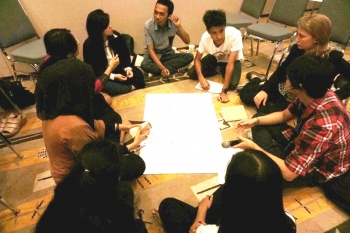 Image result for anak berdebat DENGAN SESAMA