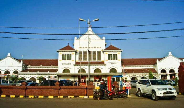 Stasiun Kota Cirebon Terbaru Angkutan Umum dari Stasiun Cirebon ke Majalengka Halaman all