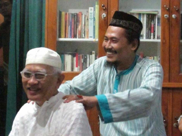 Cerpen Gus Mus; Gus Jafar Dan Kiyai Tawakkal|gus Jakfar Oleh Gus Mus