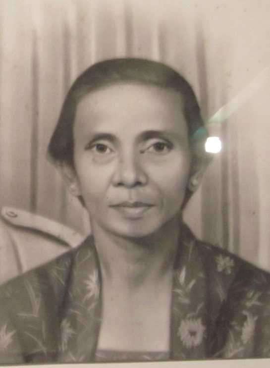 Kerokan dengan Bawang Merah, Sensasi Kehangatan Cinta Simbah