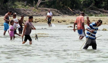 Menjaga Laut Papua Dengan Tradisi Balobe Bemeti Dan Molo Menjaga Laut Papua Dengan Tradisi Balobe Bemeti Dan Molo