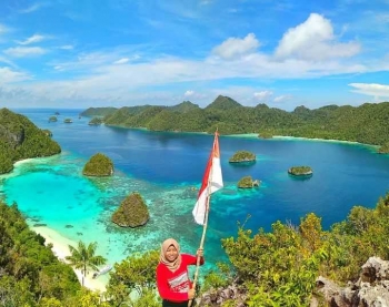 Kepulauan Wayag Si Raja Ampat Yang Menawan Halaman All Kepulauan Wayag Si Raja Ampat Yang Menawan Halaman All