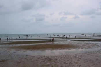 Wisata pantai batam murah