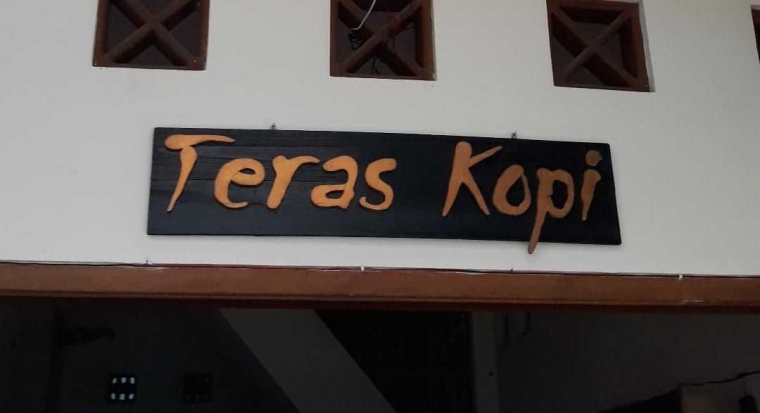 Teras Kopi Tempat Ngopi Santai Serasa di Teras Rumah Teras Kopi Tempat Ngopi Santai Serasa di Teras Rumah