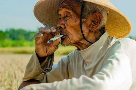 Puisi | Lelaki Berwajah Purnama