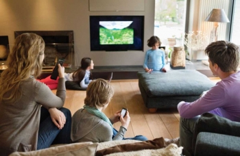 Unduh 660 Gambar Animasi Orang Nonton Tv HD Terbaik Unduh 660 Gambar Animasi Orang Nonton Tv HD Terbaik