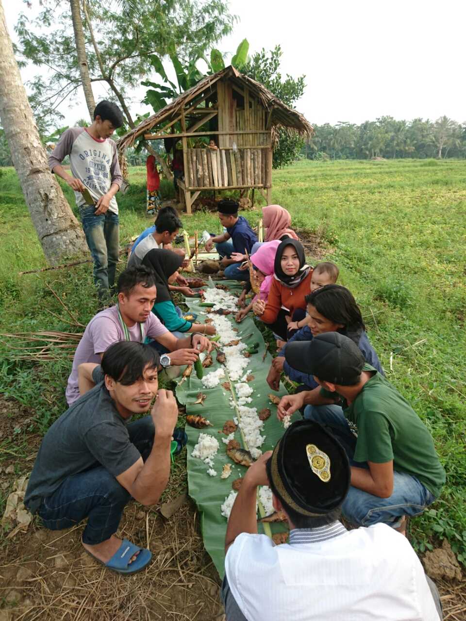 Halalbihalal, Tradisi ataukah Momentum?