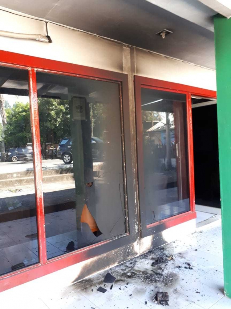 Bom Molotov Meledak di Kantor Modus Aceh