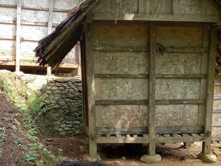 15+ Rumah Adat Banten Sulah Nyanda Pics