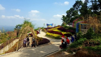 Jalan Jalan Ke Caping Park Keindahan Baru Di Baturraden Jalan Jalan Ke Caping Park Keindahan Baru Di Baturraden