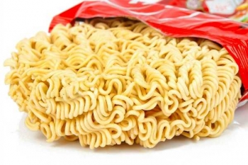 Resep Mie Instan Goreng Pedas Resep Mie Instan Goreng Pedas