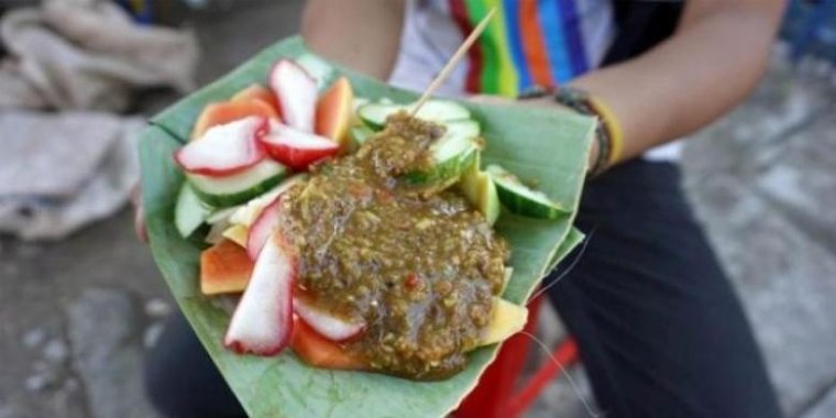 Mau Cari Jodoh Makan Rujak Di Simpang Jodoh Medan Yuk Halaman 1 Kompasiana Com