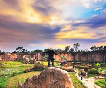 Wisata Alam Ke Kandang Godzilla Di Kabupaten Tangerang Wisata Alam Ke Kandang Godzilla Di Kabupaten Tangerang