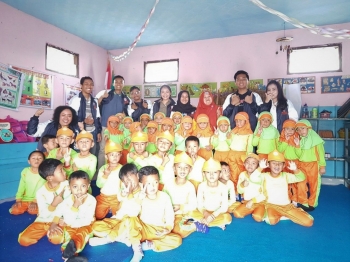 Download 4500 Gambar Animasi Anak Membuang Sampah Pada Tempatnya Paling Baru Download 4500 Gambar Animasi Anak Membuang Sampah Pada Tempatnya Paling Baru
