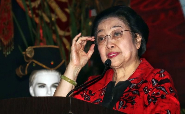 Megawati Di Tengah Kemelut Pdi Dan Soeharto Kompasiana Com