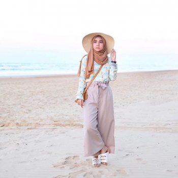 20+ Trend Terbaru Ootd Fashion Hijab Ke Pantai Simple