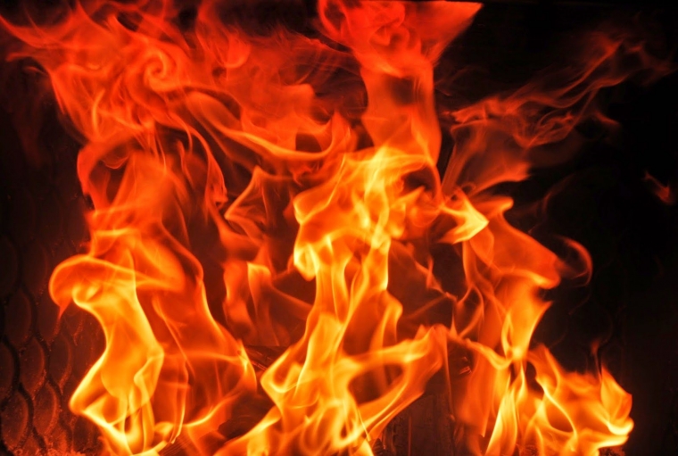 Puisi | Membara - Kompasiana.com